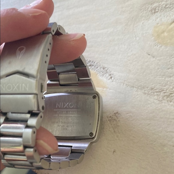 Nixon Silver and Black Modern Minimalist Watch men’s - Picture 2 of 3